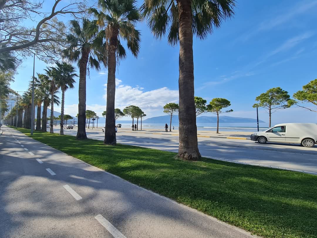 Квартира на продажу в Лунгомаре Влера, Албания